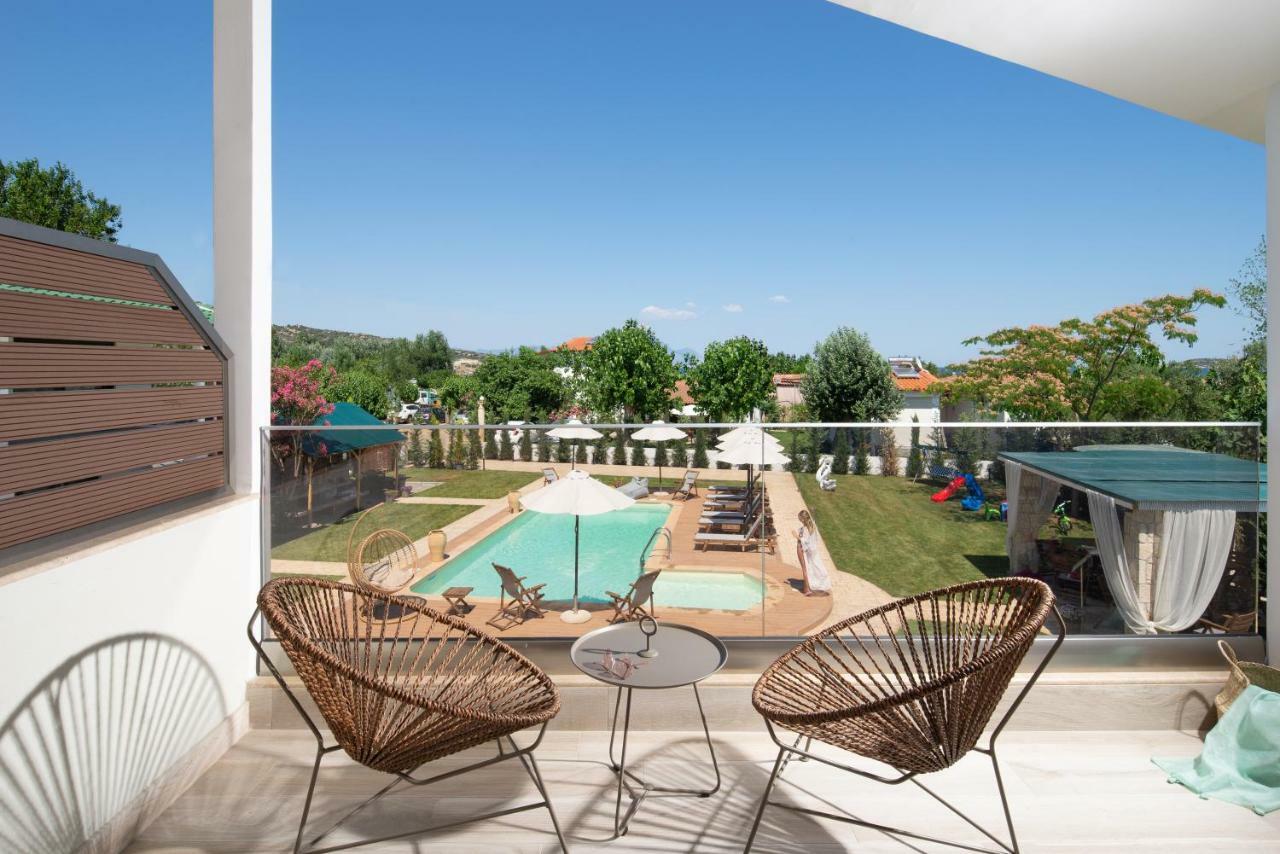 Aelia Suites Valtí Extérieur photo
